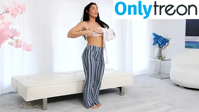 Lana Diez голая photo #0002 (Lanadiez / _thelanadiez)