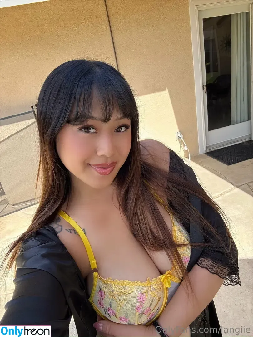 Langiie nude photo #0082 (hellolangiie)