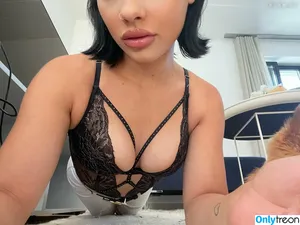 Lara Bttn / lara.bttn.lara / larabttnab18 nude photo #0505