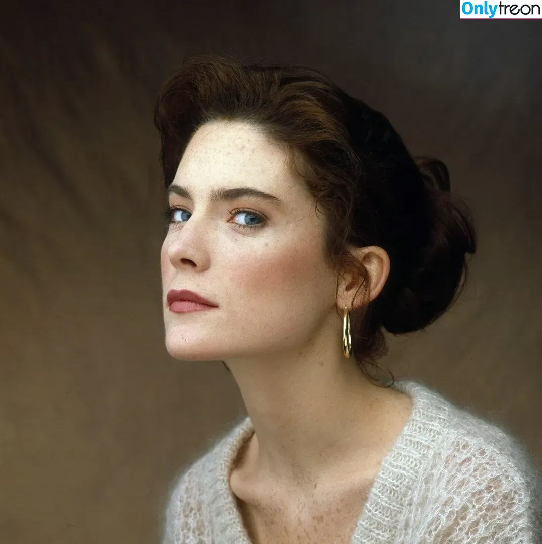 Lara Flynn Boyle голая photo #0012 (laraflynnboyle)