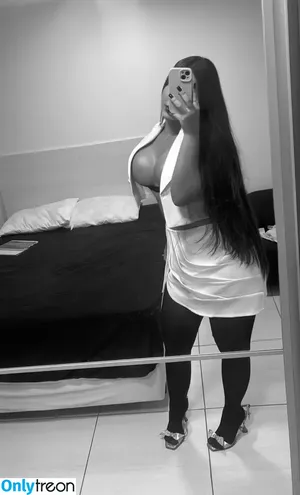 Lara Gomes / laragomes.tgirl nude photo #0011