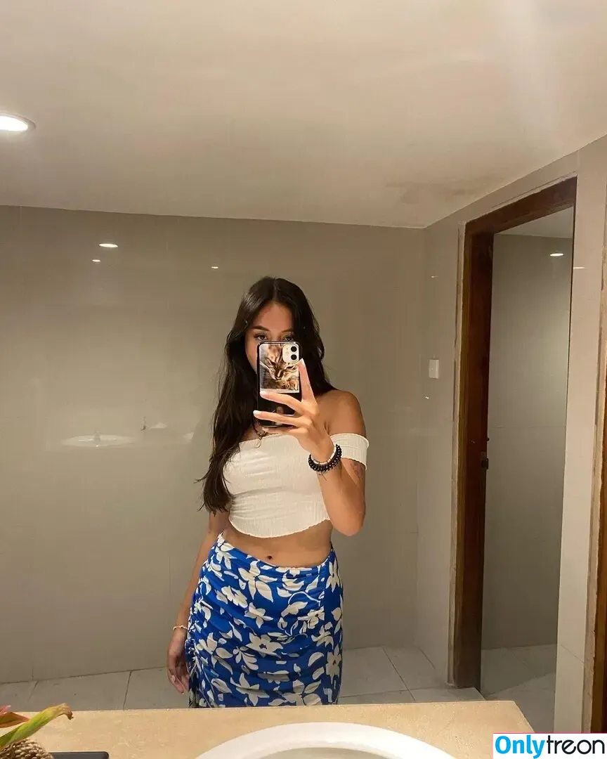 Lara Held nude photo #0026 (laraheldd)
