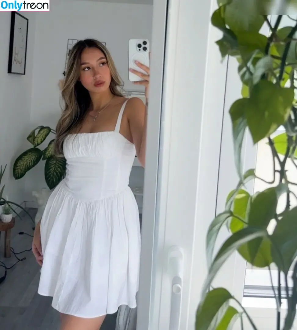 Lara Held nude photo #0039 (laraheldd)