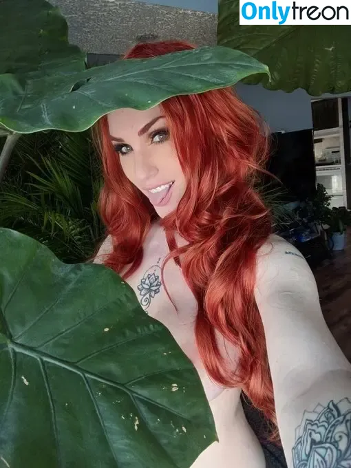 Lara Loxley nude photo #0036 (LaraLoxley)