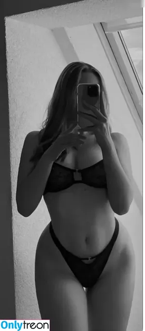 Lara_mde nude photo #0181