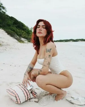 Lara Silva / laramoreira19 / larasilva nude photo #0116
