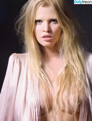 Lara Stone / lara_stone фото голая #0197