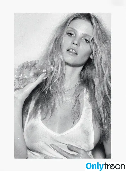 Lara Stone голая photo #0122 (lara_stone)