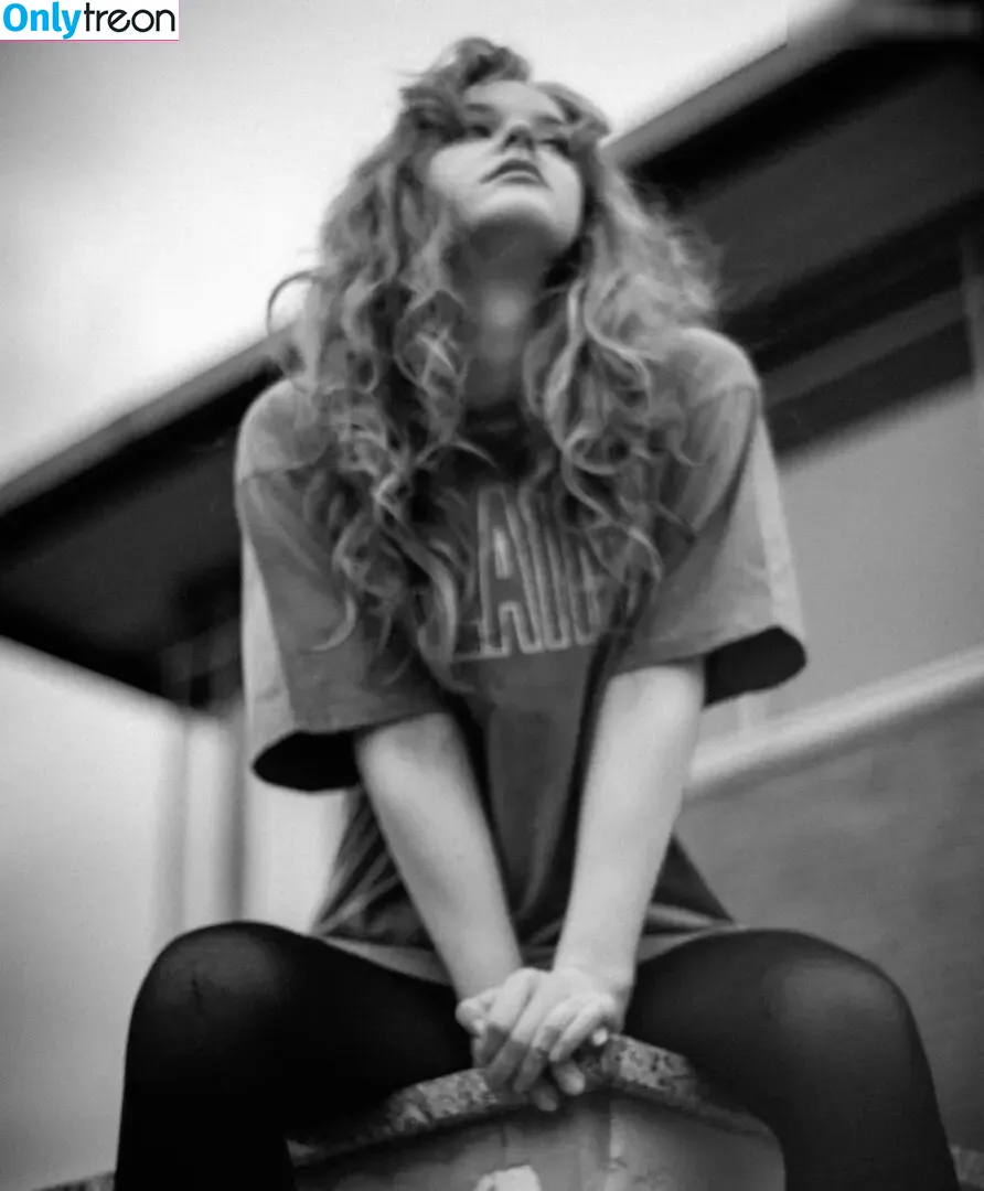 Larakrgr_ nude photo #0013 (Larakrgr_)