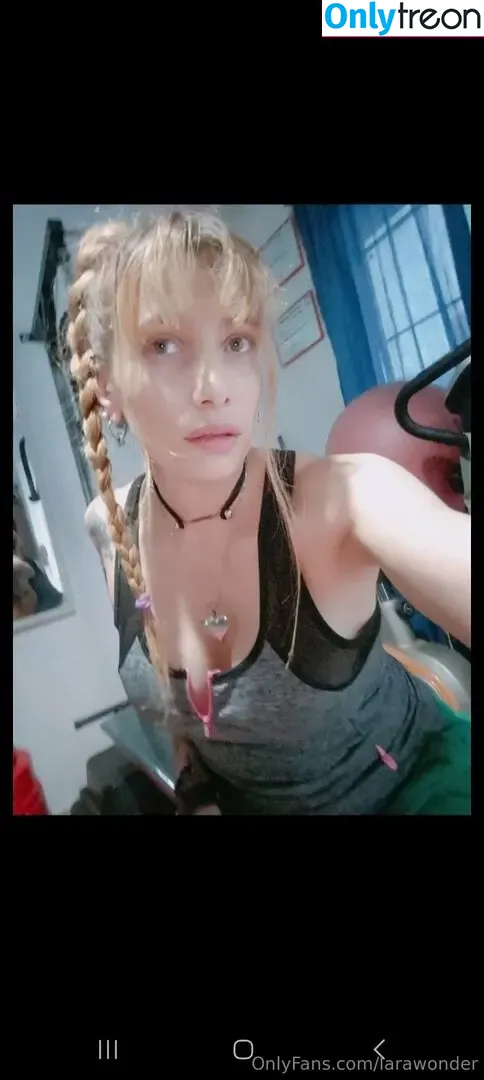 larawonder nude photo #0127 (larawonder)