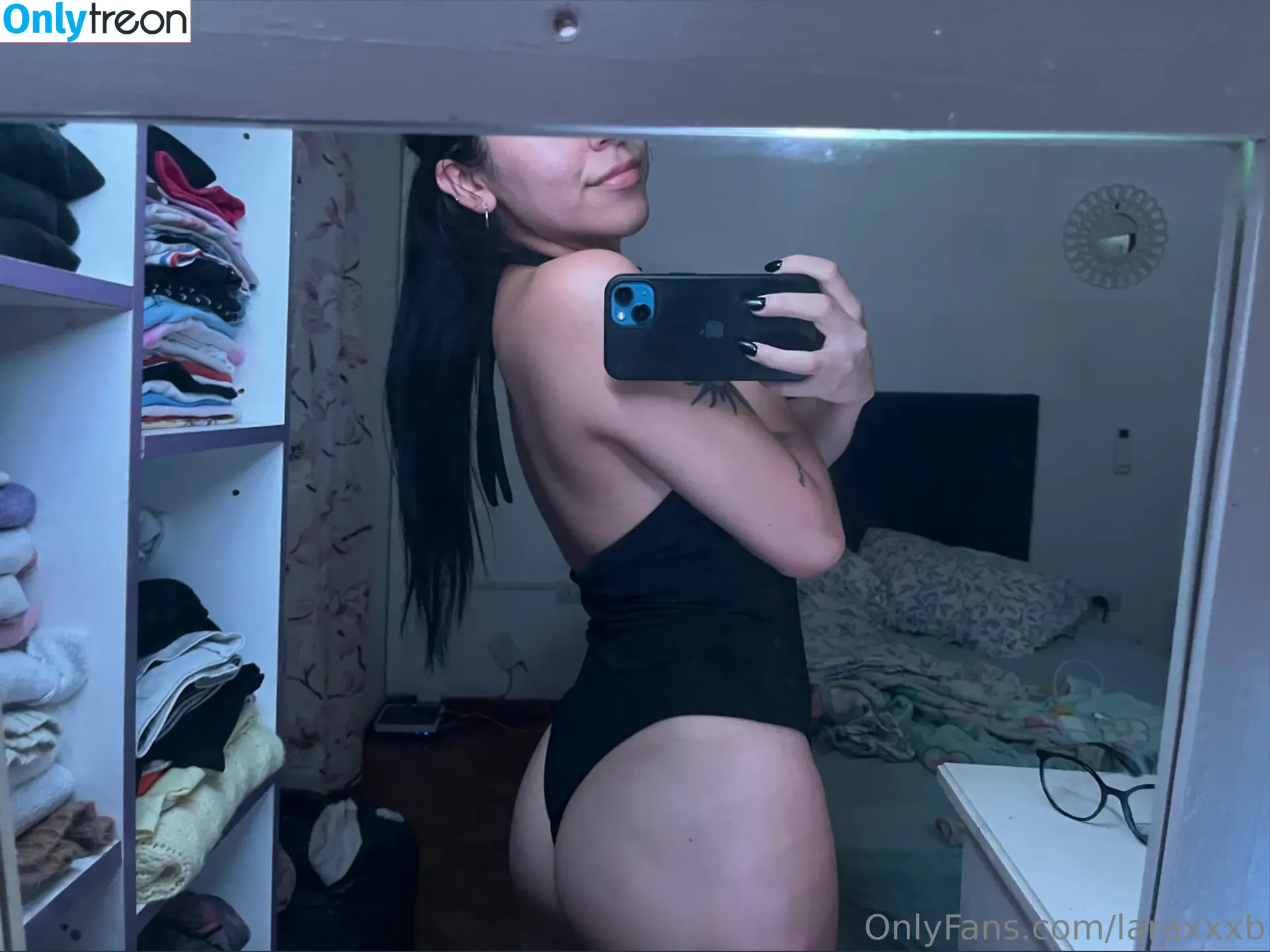 laraxxxb nude photo #0092 (laraxxx)