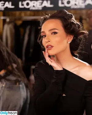 Larissa Manoela / larissamanoela nude photo #1050