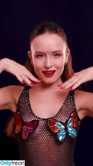 Larissa Manoela / larissamanoela фото голая #1347