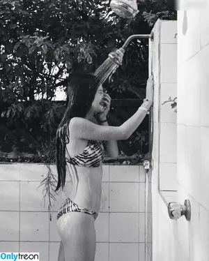  nude photo #0006