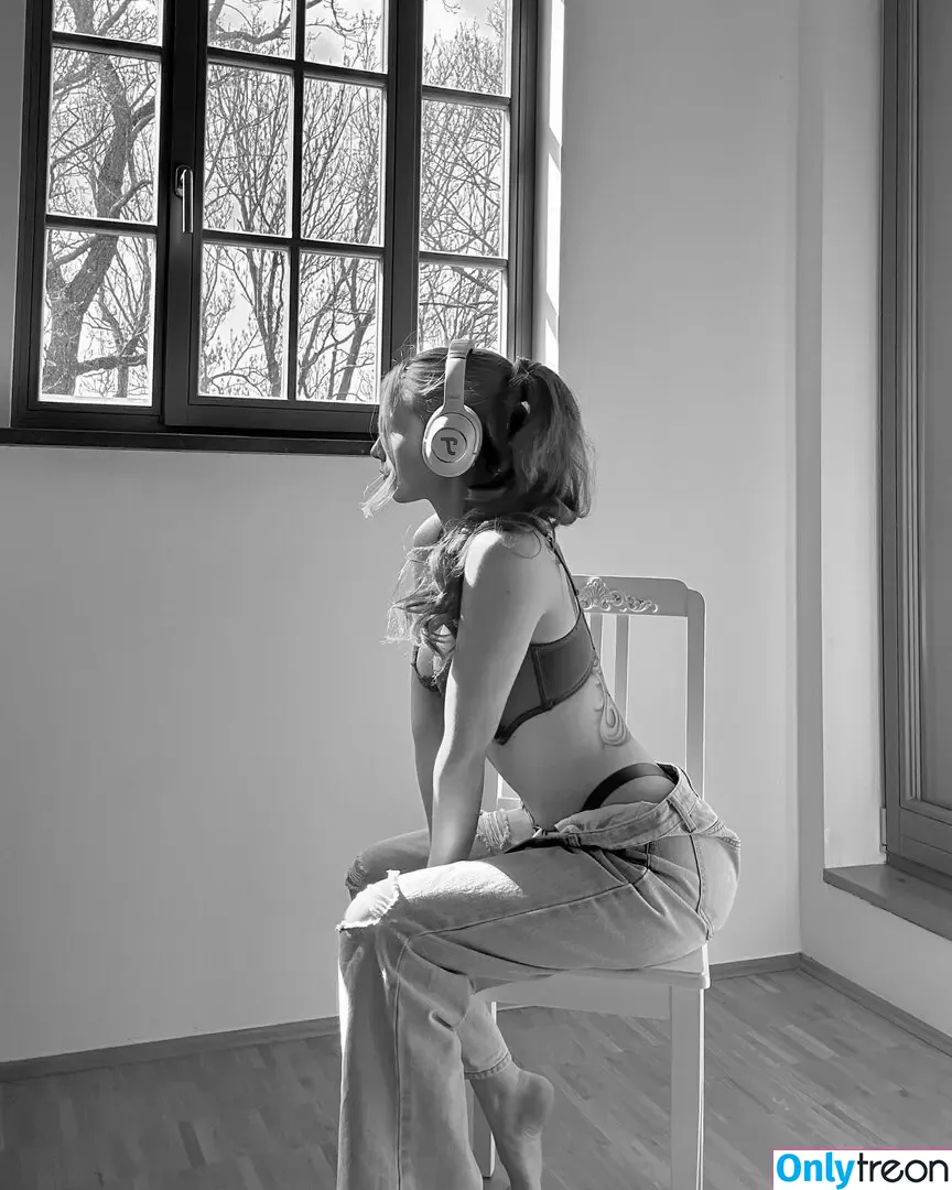 Larissa Opitz голая photo #0084 (rissii_)