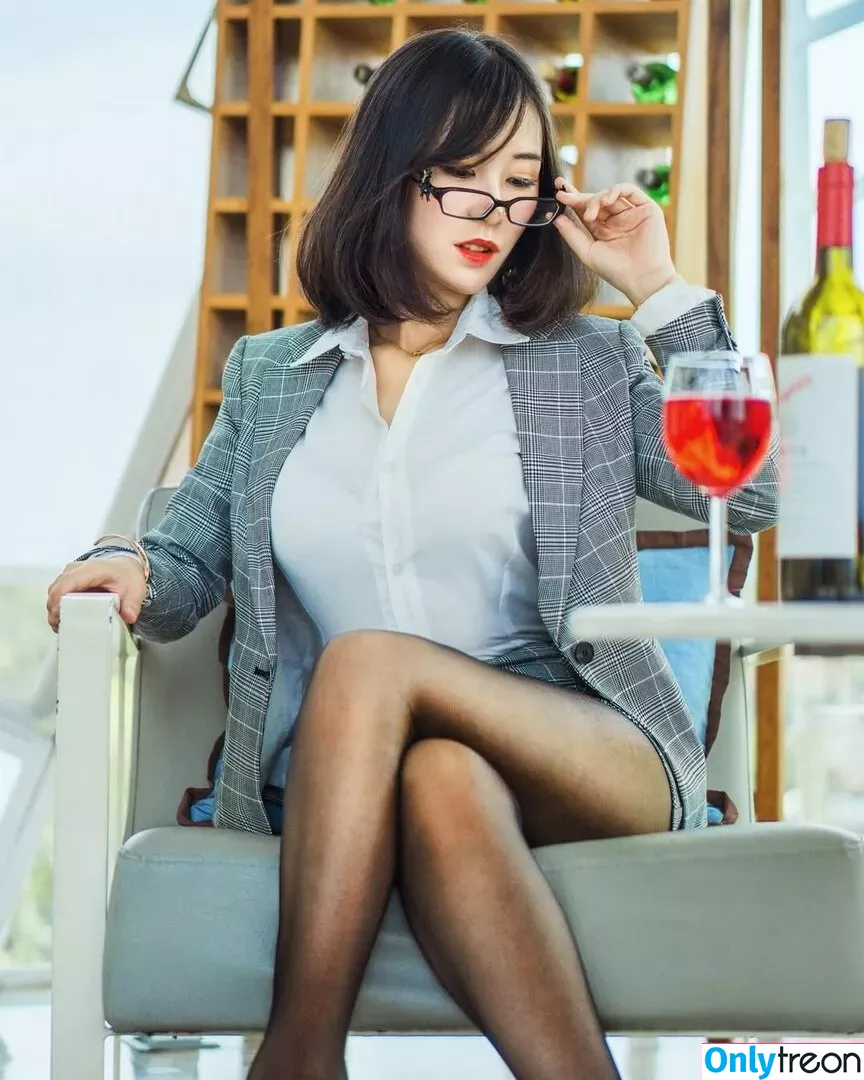 Larissa Rochefort голая photo #0604 (larissarochefort / larochefort11)