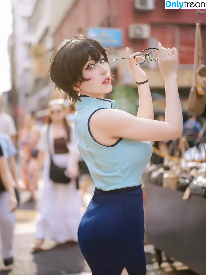 Larissa Rochefort голая photo #0686 (larissarochefort / larochefort11)