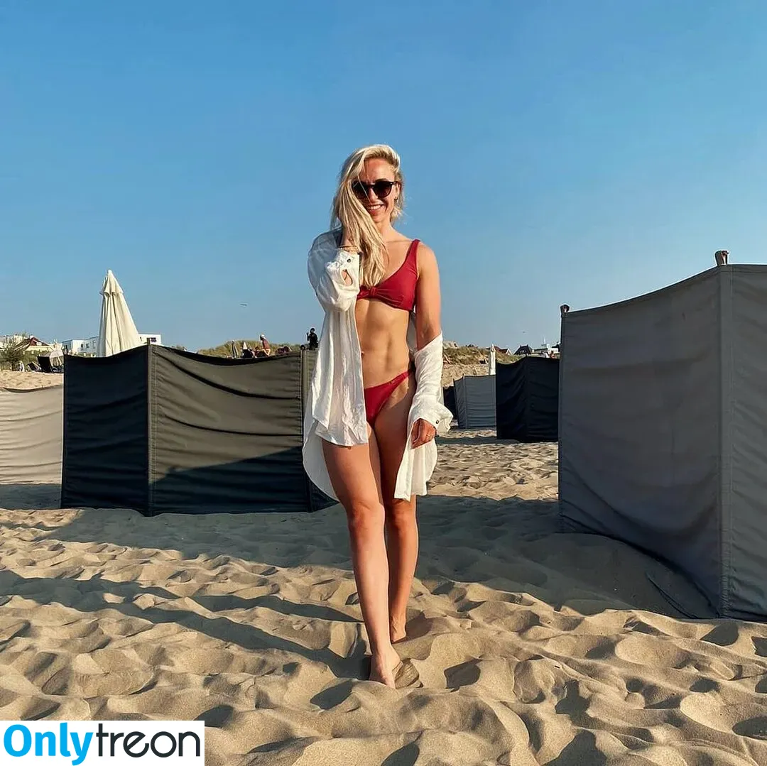 Larissa Van Meerten nude photo #0027 (larissavanmeerten)