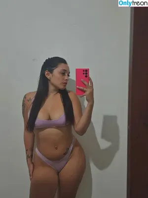 Laritamua / lara robert nude photo #0009