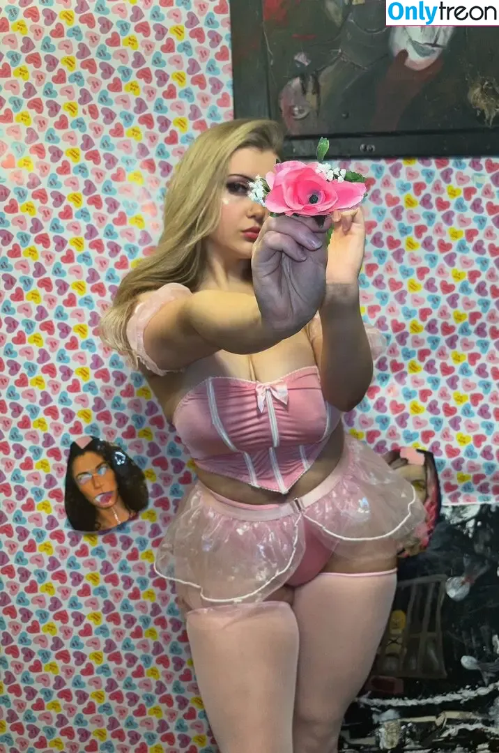 Larkan Danielle nude photo #0066 (larkandanielle / lovelyangelface / misslovelyaf)