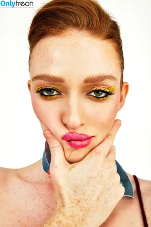 Larsen Thompson / larsenthompson фото голая #0537