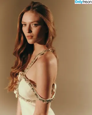 Larsen Thompson / larsenthompson nude photo #0565