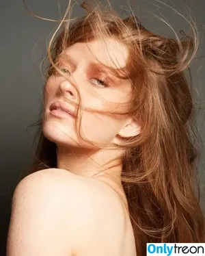Larsen Thompson / larsenthompson фото голая #0944
