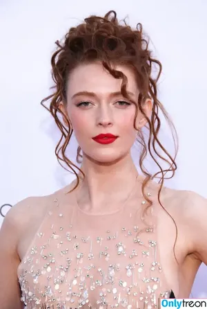 Larsen Thompson / larsenthompson nude photo #0981