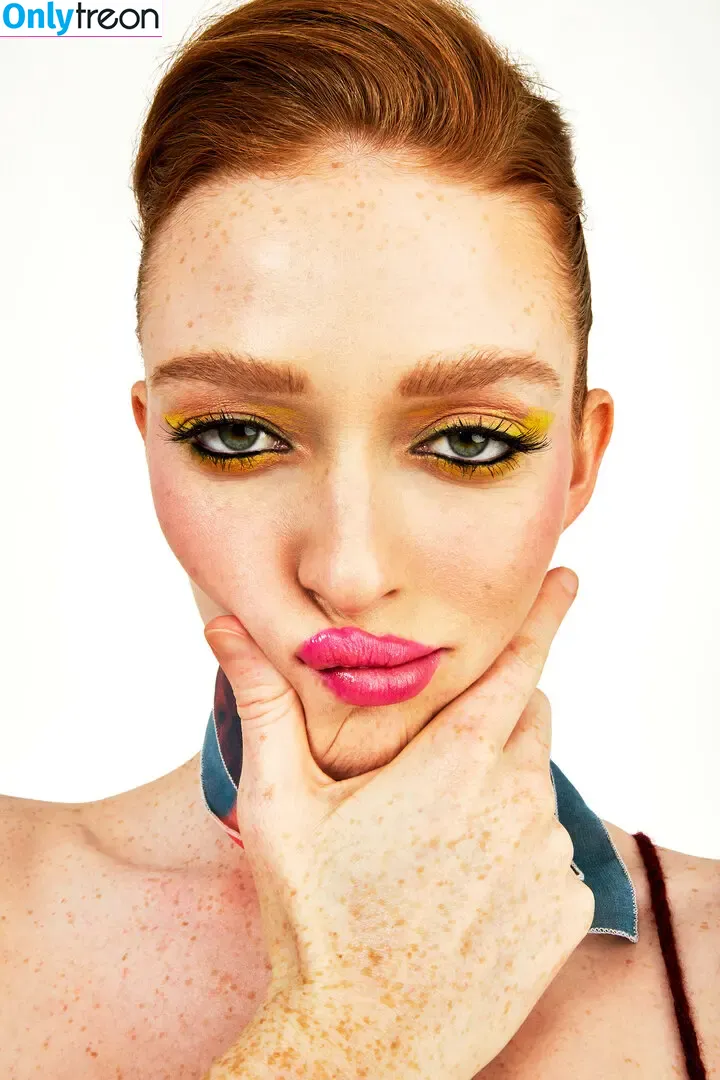 Larsen Thompson голая photo #0537 (larsenthompson)