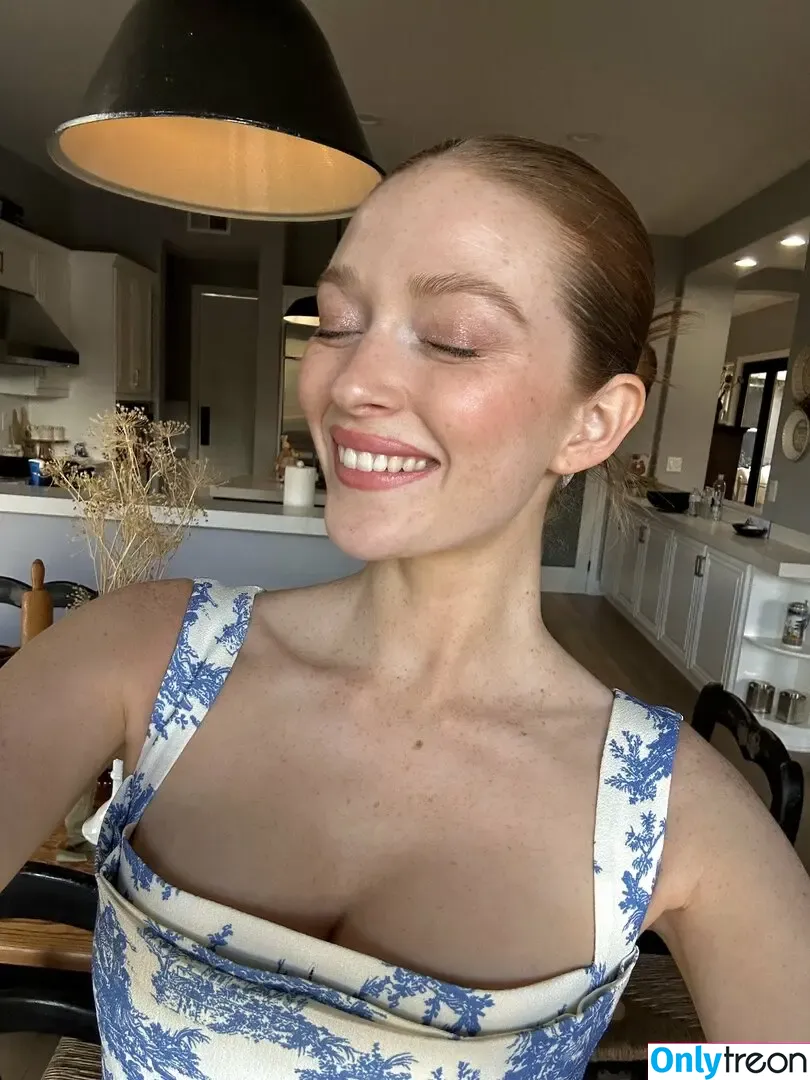 Larsen Thompson голая photo #0543 (larsenthompson)
