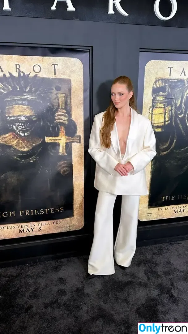 Larsen Thompson голая photo #0564 (larsenthompson)