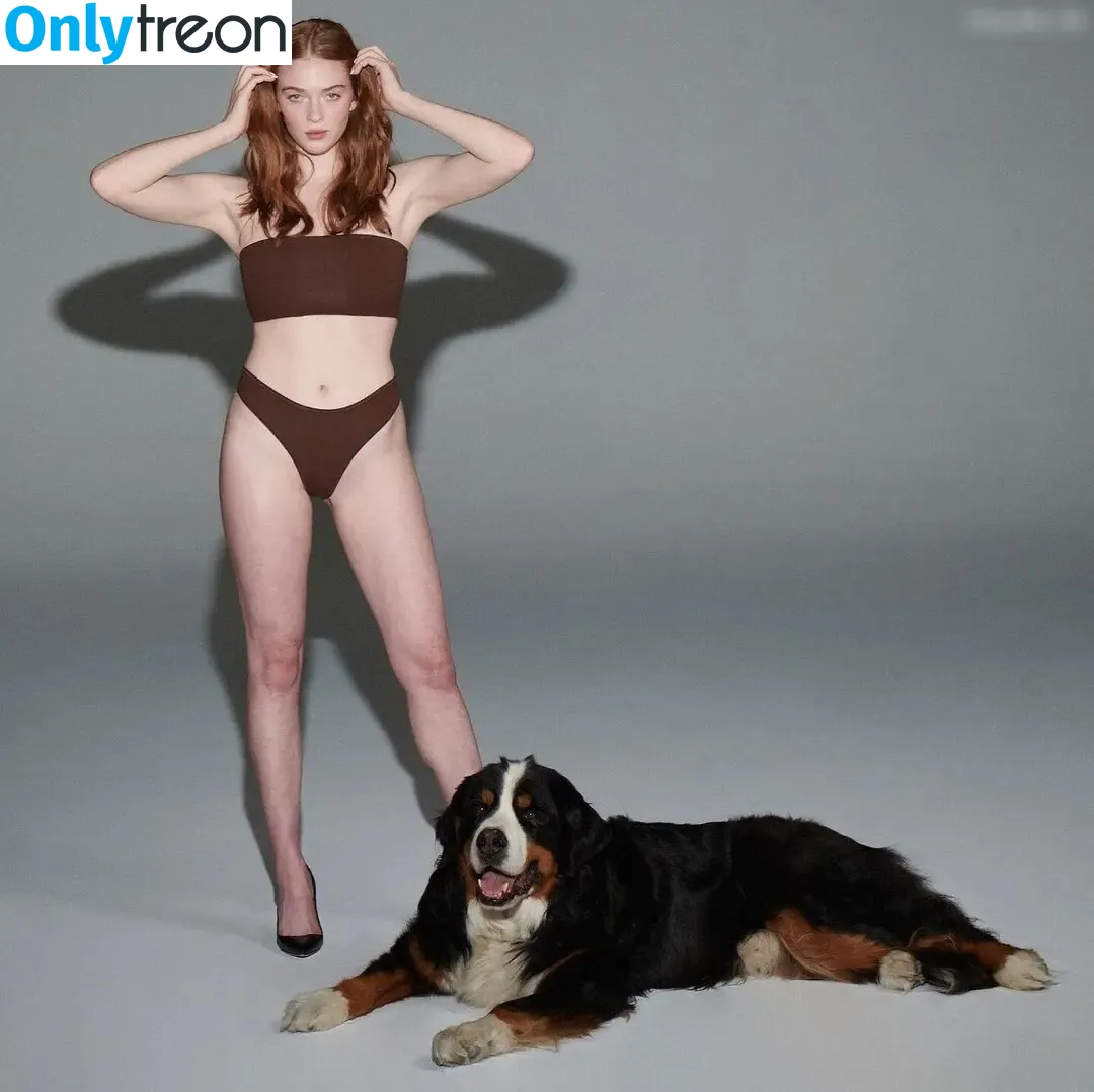 Larsen Thompson голая photo #0586 (larsenthompson)