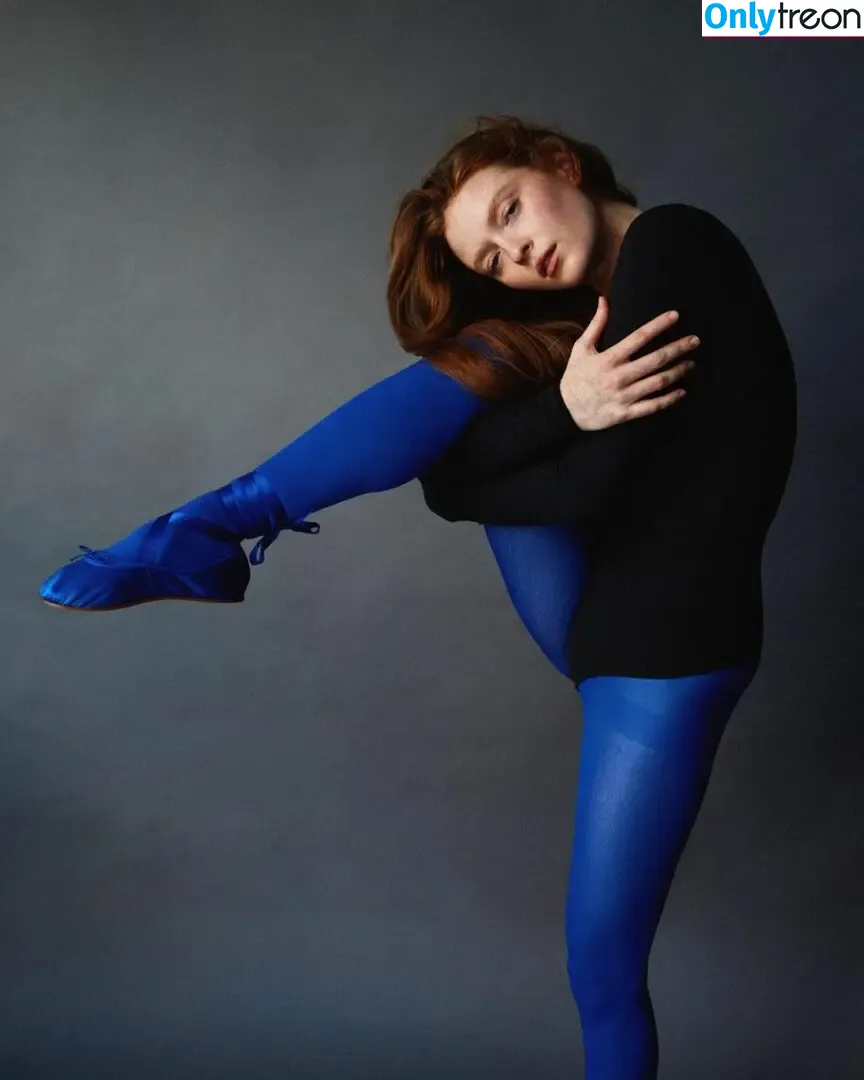 Larsen Thompson голая photo #0713 (larsenthompson)