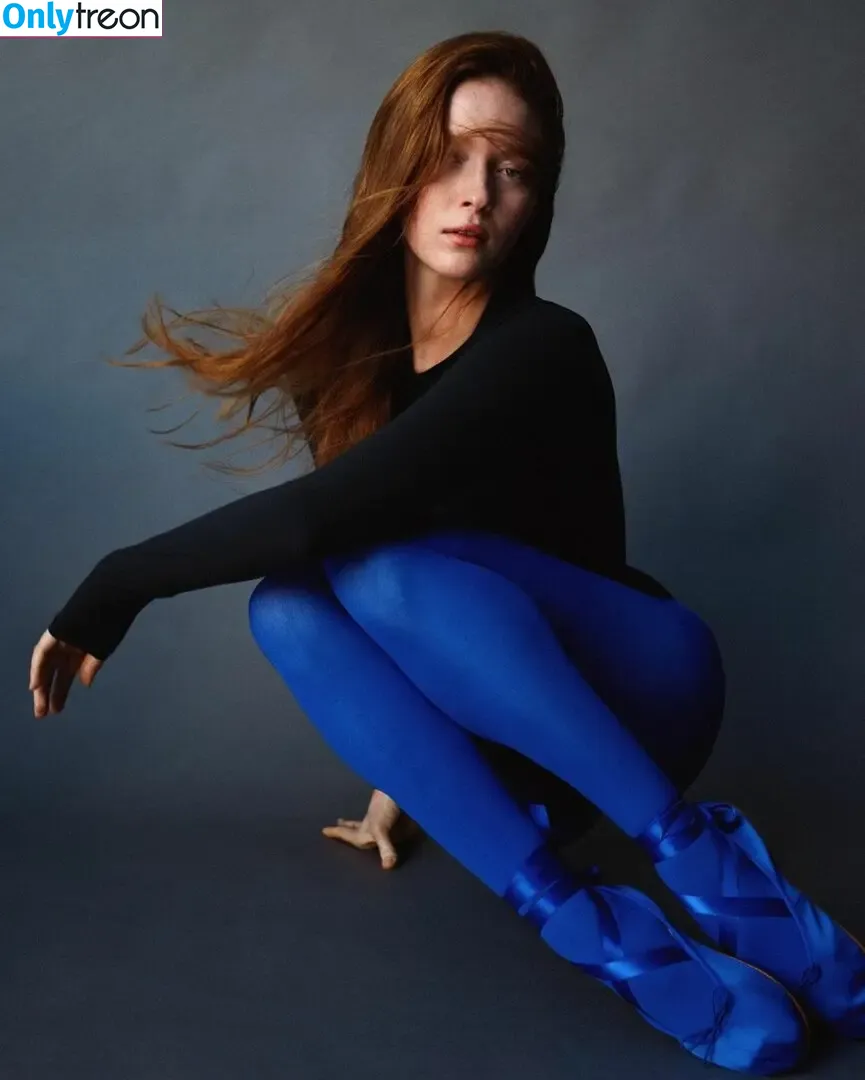Larsen Thompson голая photo #0714 (larsenthompson)