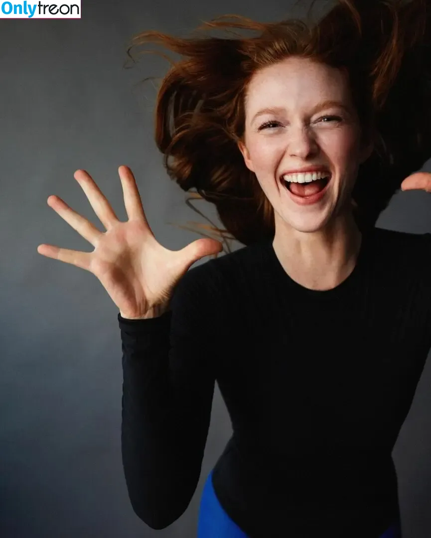 Larsen Thompson голая photo #0720 (larsenthompson)