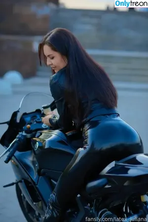 Latex Juliana / latex.juliana / latex_juliana nude photo #0161