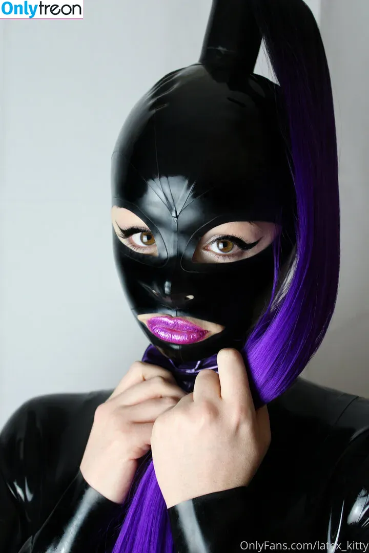 latex_kitty голая photo #0023 (latex_kitty)