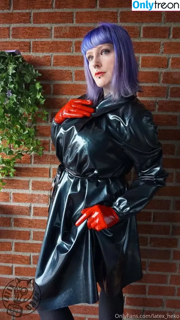 latex_neko nude photo #0034 (latex_neko)