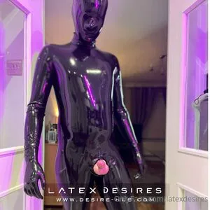 latexdesires / latexdesire_label фото голая #0204