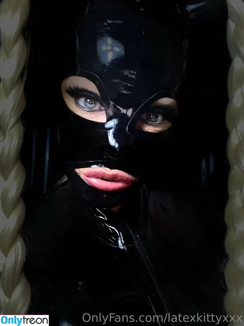 latexkittyxxx голая photo #0113 (latexkittyx.x.x)