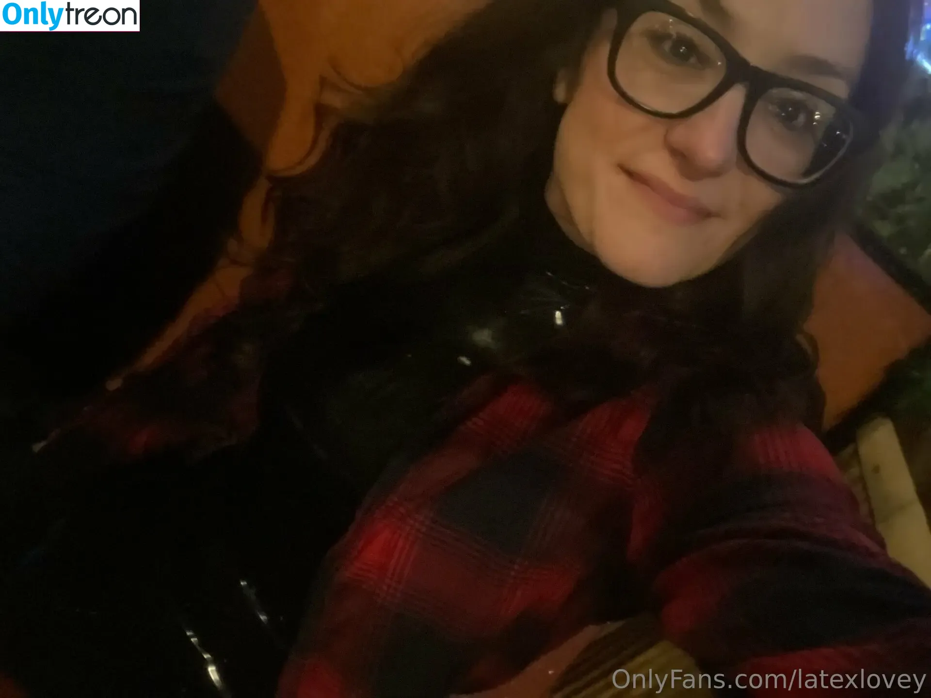 latexlovey nude photo #0027 (latexlovey)
