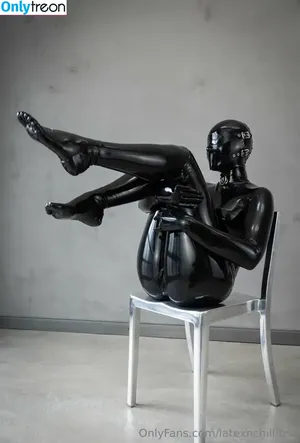 latexnchillfree / latexndchill фото голая #0005
