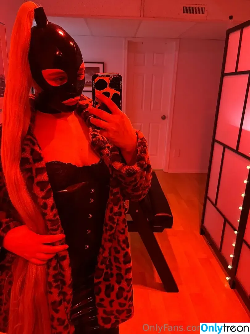latextam голая photo #0053 (latextam)