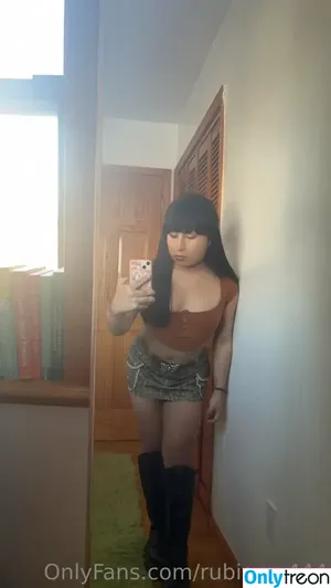 latinafairy444 / fairybby444 nude photo #0011