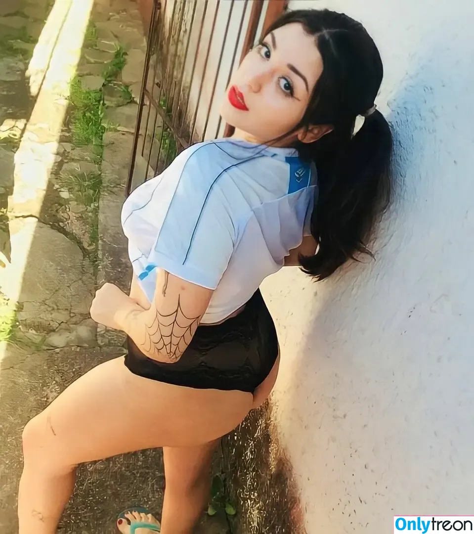 Lau Teixeira nude photo #0016 (Lau Teixeira)