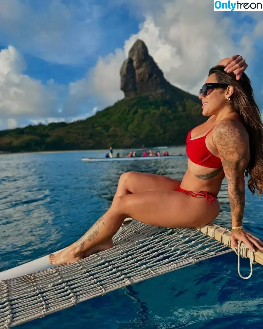 Lauana Prado голая photo #0013 (lauanaprado / xluanaprado)