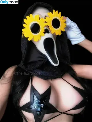 Laura Amuyus / The Horror Doll / laura_reeperbahn / the_horrordoll nude photo #0038