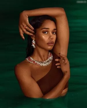 Laura Harrier / LauraHarrier nude photo #0091