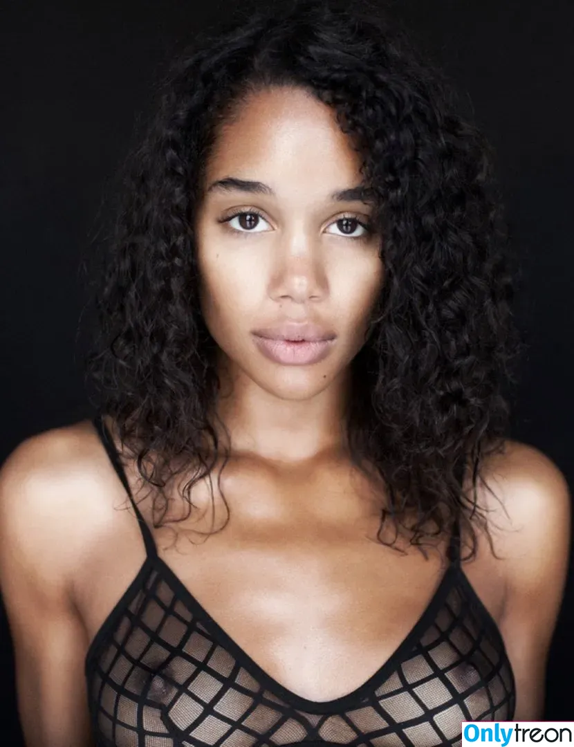 Laura Harrier голая photo #0002 (lauraharrier)