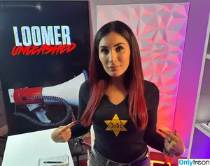 Laura Loomer / loomerfanclub nude photo #0009
